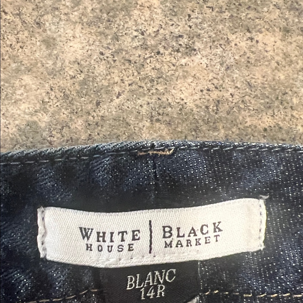 White House Black Market navy denim jeans 14 blanc